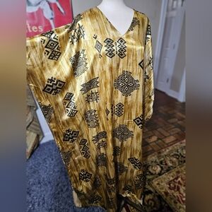 Winlar Black And Gold Kaftan One Size